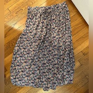 Floral flowy maxi skirt - size large - gypsy boho skirt